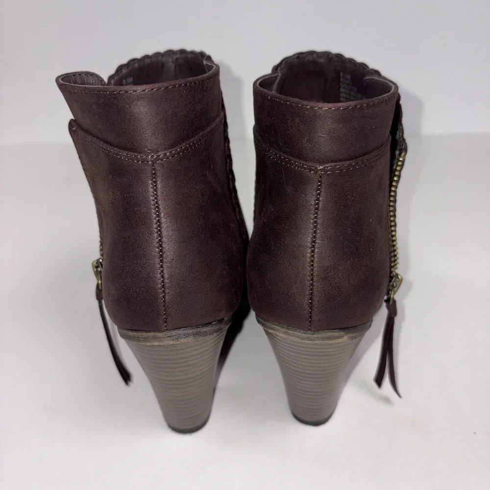 MIA women brown